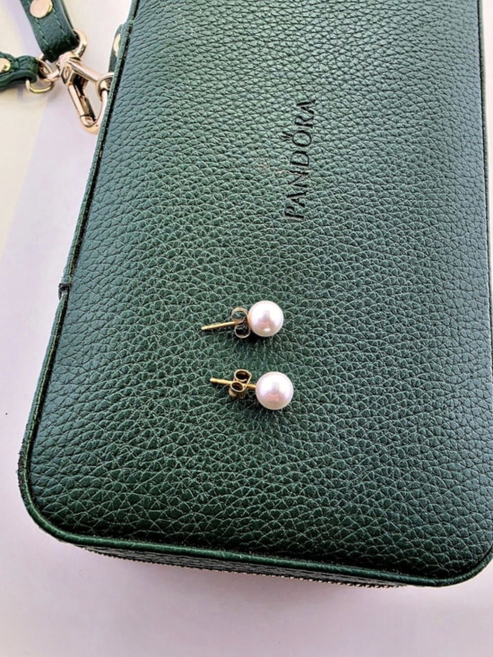 ✨ Classic 10k Pearl Stud Earrings ✨